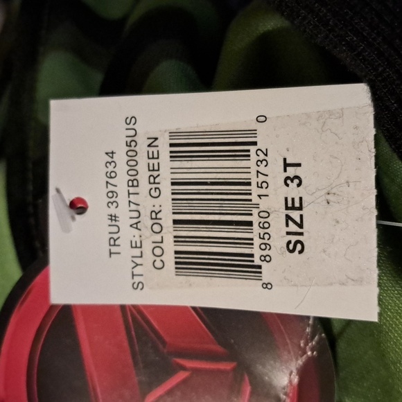 Marvel Avengers Age of Ultron boys size 3T zip up hoodie, New - Picture 6 of 7